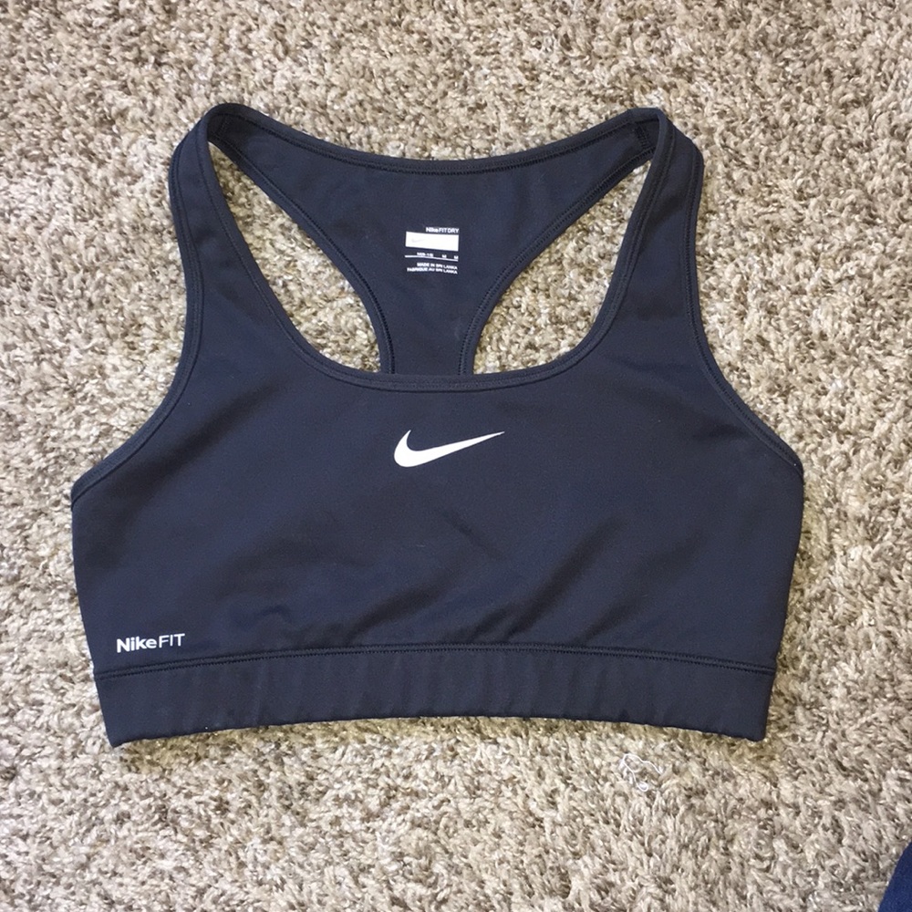 sports bra